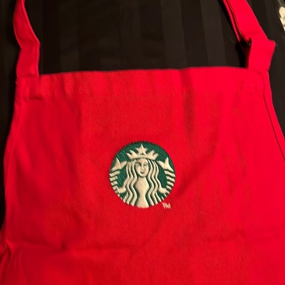 FINAL DROP🚨 Starbucks Official Holiday Red Apron Barista staff Partner Employee - Picture 3 of 3